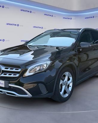 MERCEDES GLA 180 SPORT