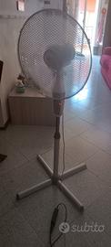 ventilatore a piantana praticamente nuovo