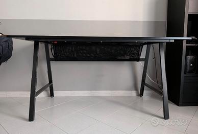 Scrivania UTESPELARE ikea