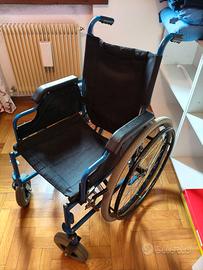 Carrozzina pieghevole