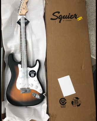 Fender Stratocaster Squier Nuova