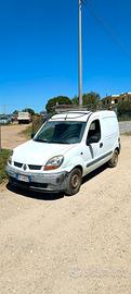 Renault kangoo trattabile 
