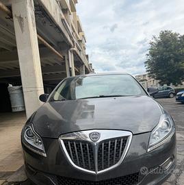 lancia Delta 2000 turbo diesel