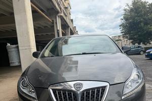 lancia Delta 2000 turbo diesel