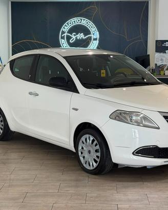Lancia Ypsilon 1.2 69 CV 5 porte GPL Ecochic Plati