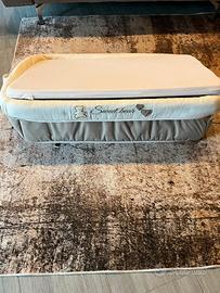 Culla Next to Me CAM