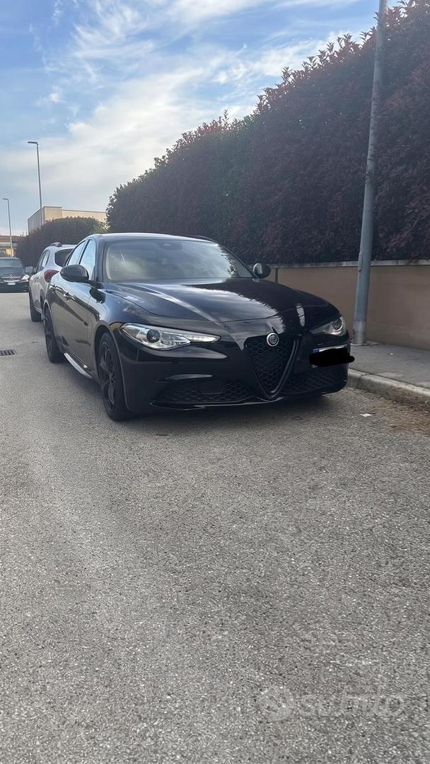 Alfa Romeo Giulia (2016)