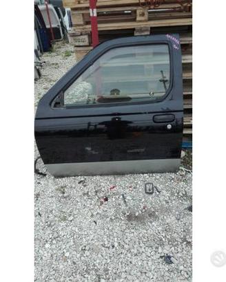 NISSAN NAVARA PORTE ANT E POST 2001