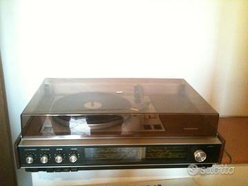 Giradischi con radio e casse