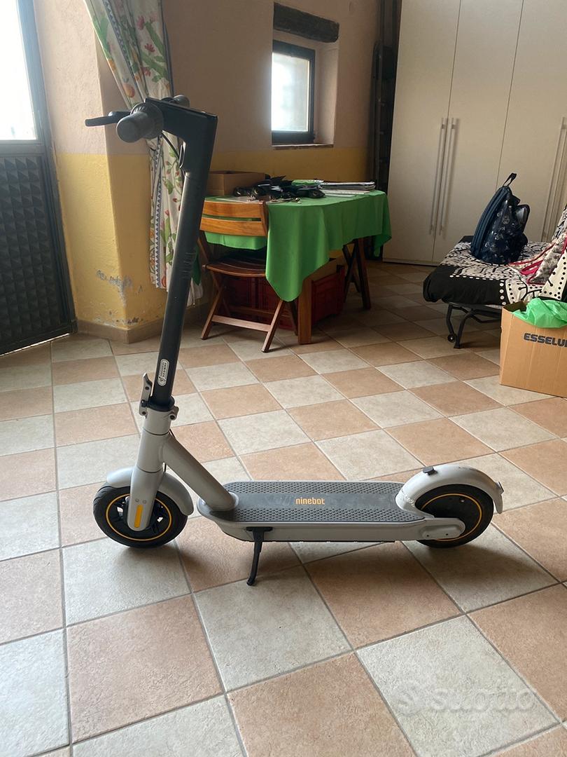 Monopattino elettrico segway g30 le Sports In vendita a Verona