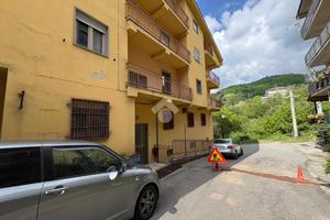 5 LOCALI A SPEZZANO DELLA SILA