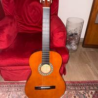 Chitarra classica con custodia