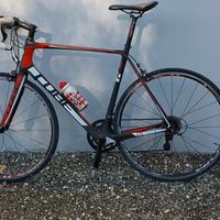 Cube agree bici strada