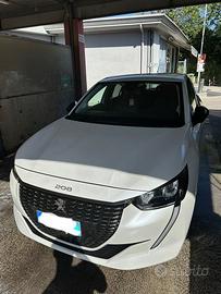 Peugeot 208 Allure Pack