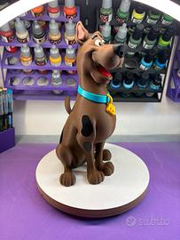 Scooby doo figure