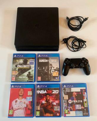PlayStation 4 Slim con 5 Giochi
