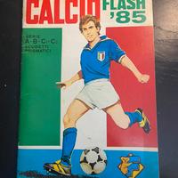 Figurine calcio flash 85 mancono 10 figurine