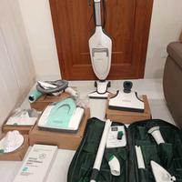 aspirapolvere folletto vk220s con accessori nuovi