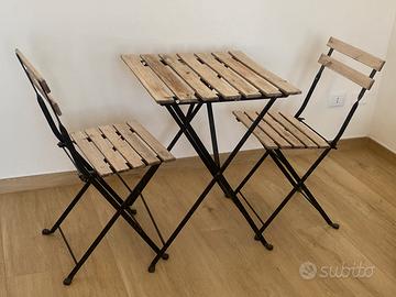 Tavolo + 2 sedie da giardino IKEA richiudibili
