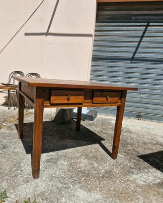 TAVOLO IN LEGNO