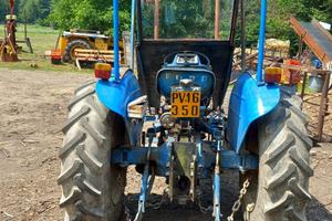 trattore ford 3000