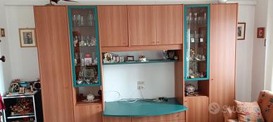  Parete attrezzata non ha difetti degni di nota