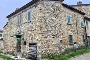 Appartamento di 160 m² con più di 5 locali e posto