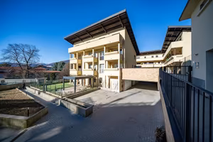 4 LOCALI A OGGIONO