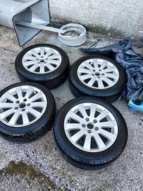cerchi con gomme da 16