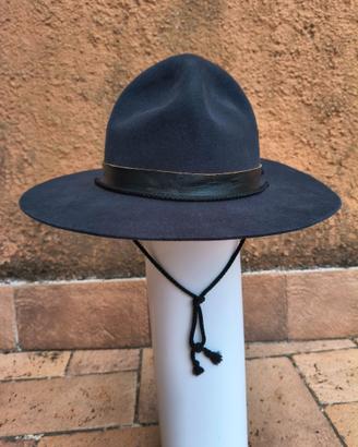 Cappellone in feltro per guide o scout