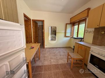 2 LOCALI A FALCONARA ALBANESE
