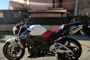 Suzuki GSR 600 (depo)