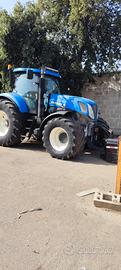 Trattore NEW HOLLAN T7050