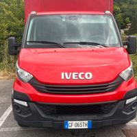 Furgone iveco daily 2018 con sponda