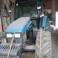 Trattore agricolo