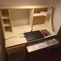 Scrivania 110x60 con alzata (comoda piano strada)