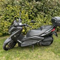 Yamaha XMAX 125 MOMO Design - 2015