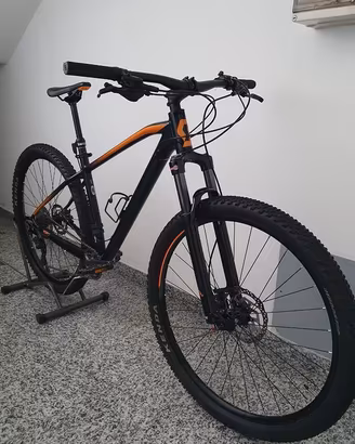 MTB SCOTT 29" Front suspended