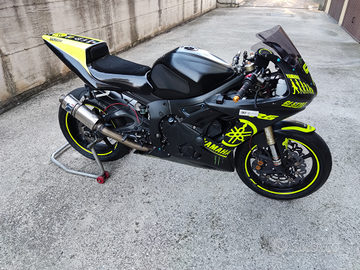 Yamaha r6 pista