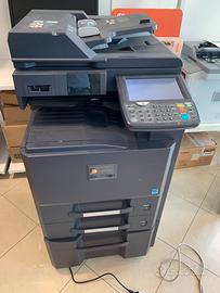 Fotocpiatrice a colori  per ricambi TA 2500ci