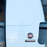 Fiat Doblò 2023 porta posteriore destra