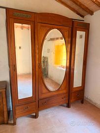 Armadio in legno con specchi – 195 × 230 × 55 cm