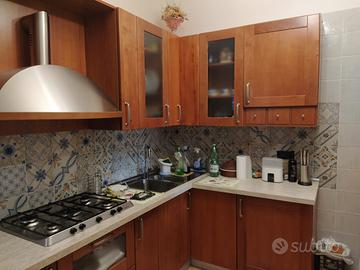 Cucina ad angolo completa