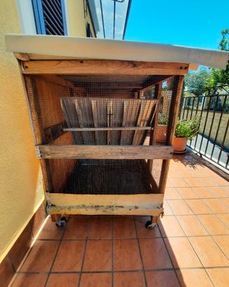 gabbia per conigli  e galline 