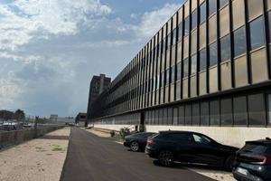 Immobile di 500 m² con 5 locali a Pomigliano d'Arc