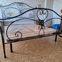 Letto matrimoniale in ferro battuto