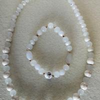 Collana di pietre naturali con bracciale