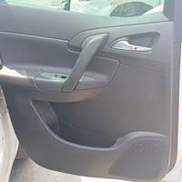 Alzavetro posteriore dx OPEL MERIVA B 2010