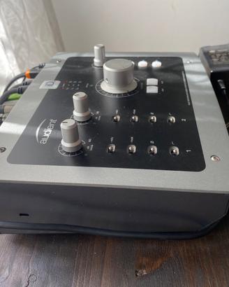Audient id22