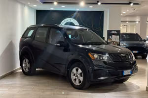 Mahindra XUV500 2.2 16V FWD W8 7 POSTI